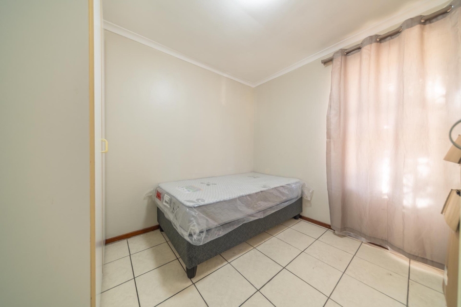 To Let 2 Bedroom Property for Rent in La Colline Western Cape
